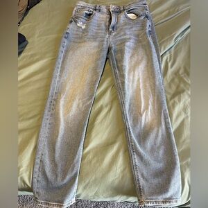 American Eagle Straight Leg Mom Jeans